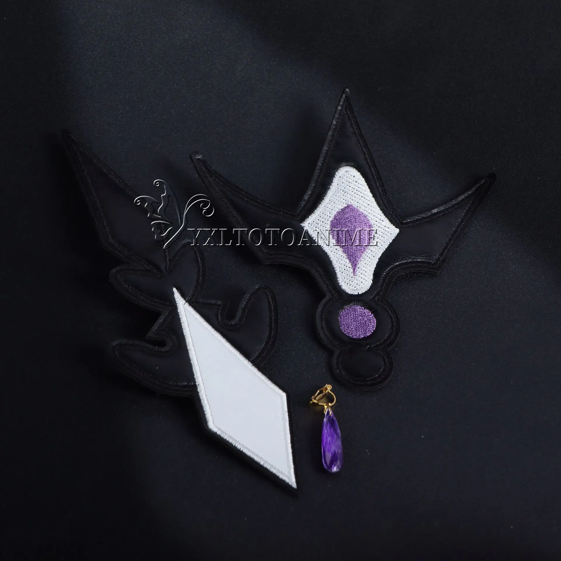 The Acheron Legacy Cosplay – "Wear the Red Umbrella, Command the Stars!" 5